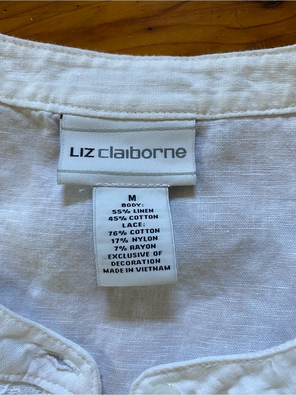 Liz Claiborne White Sleeveless Lace-Front button down- medium - Picture 2 of 6